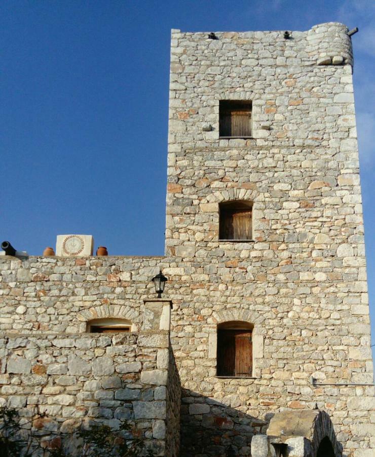 Апартаменти Charouda Stone Tower Pyrgos Dirou Екстер'єр фото