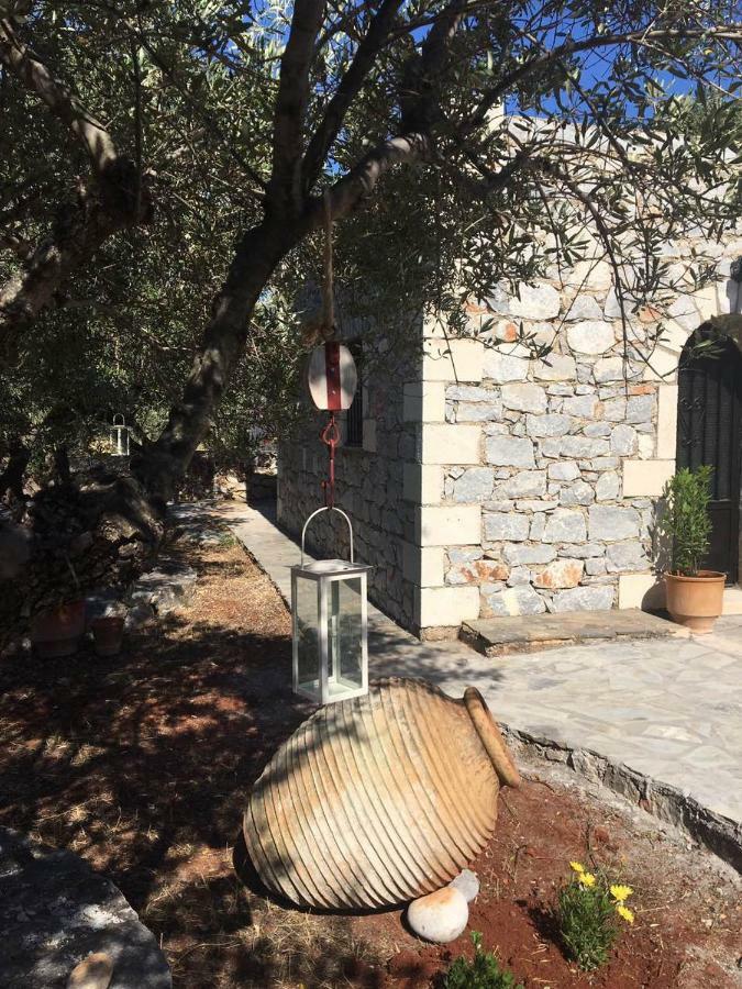 Апартаменти Charouda Stone Tower Pyrgos Dirou Екстер'єр фото